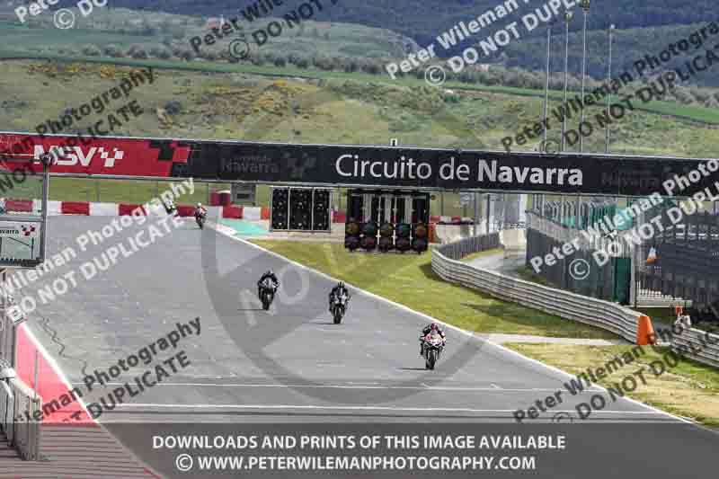 cadwell no limits trackday;cadwell park;cadwell park photographs;cadwell trackday photographs;enduro digital images;event digital images;eventdigitalimages;navarra;no limits trackdays;peter wileman photography;racing digital images;trackday digital images;trackday photos